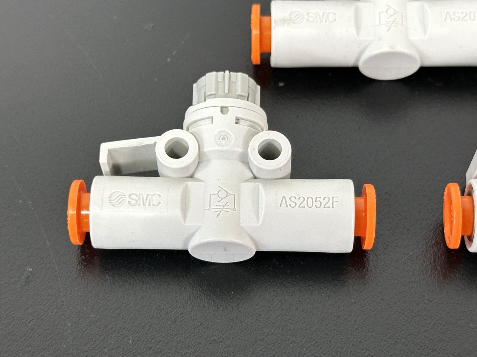 Lot of 3 SMC AS2052F Pneumatic Speed Flow Control Valves2