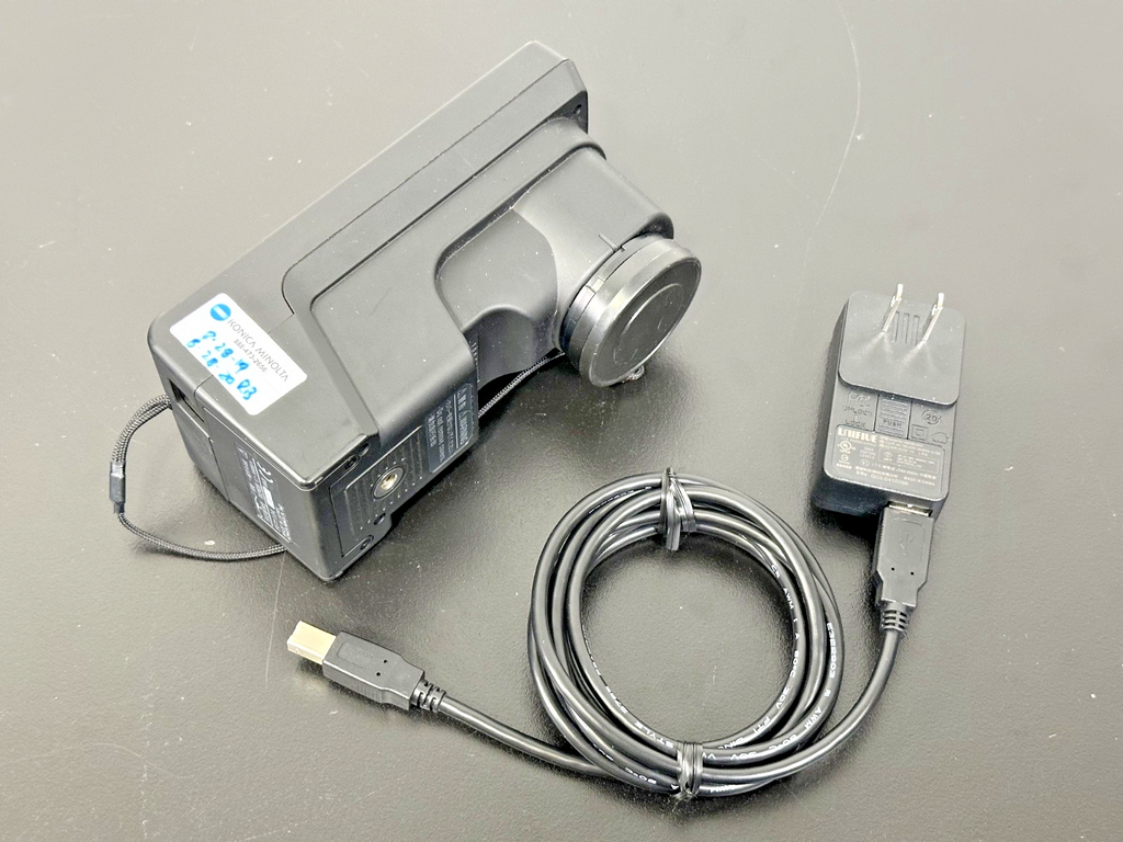 Konica Minolta CL-500A Illuminance Spectrophotometer Meter w/ Case Working1