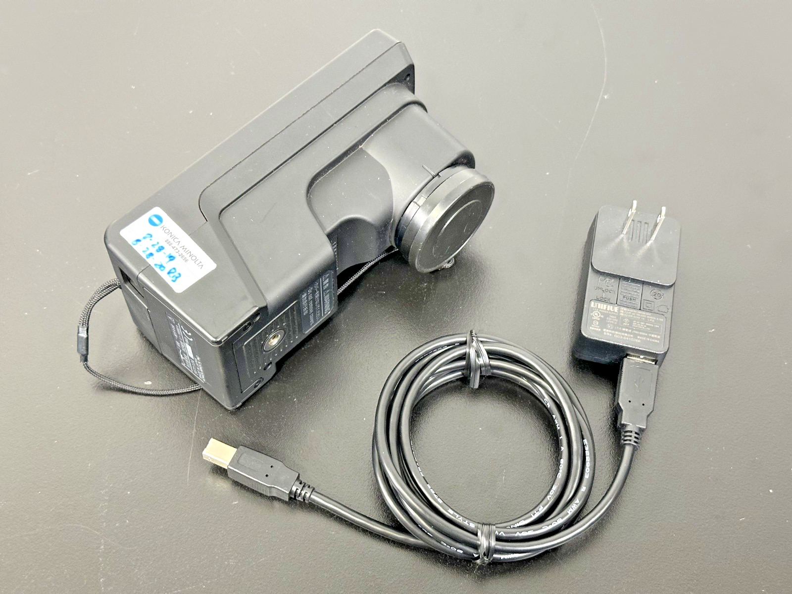 Konica Minolta CL-500A Illuminance Spectrophotometer Meter w/ Case Working1