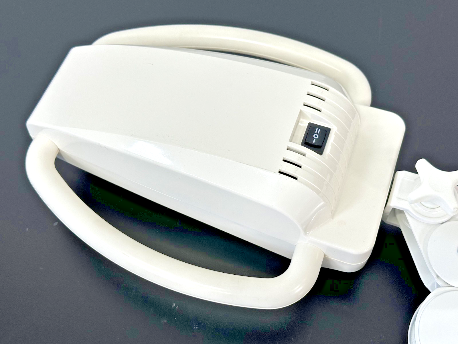 Philips Burton NXFL LED Exam Light Wall Mount Adjustable Arm Used Tested Working2