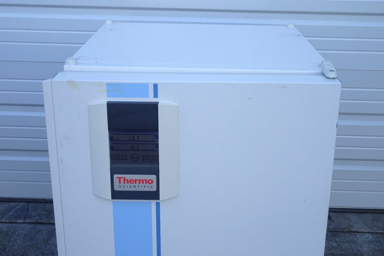 Thermo Scientific HERAcell 150i C02 Incubator2
