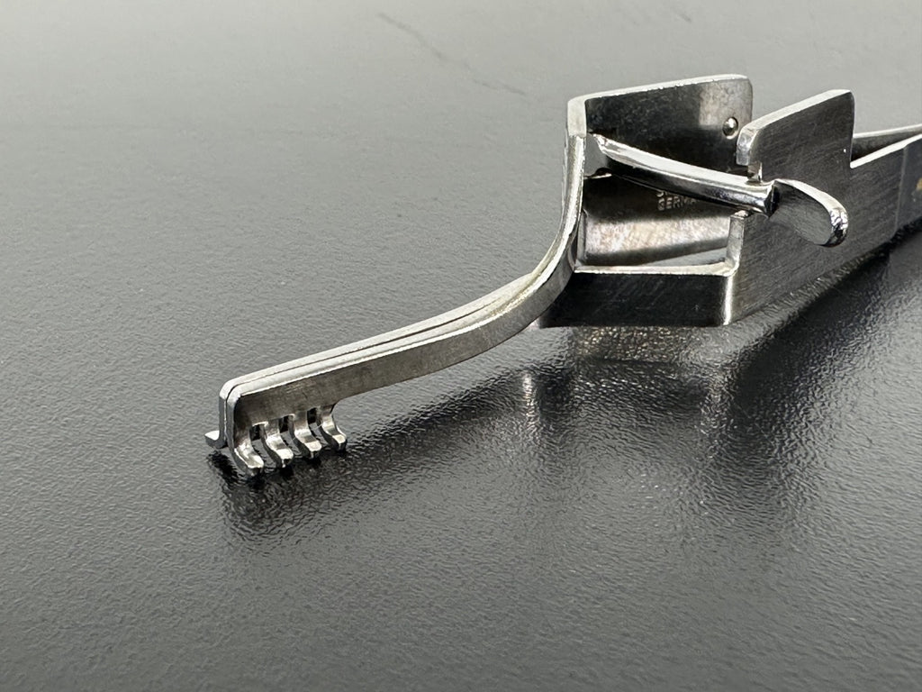 WEC 0542 40 Surgical Orthopedic Bone Holding Clamp Retractor Instrument3