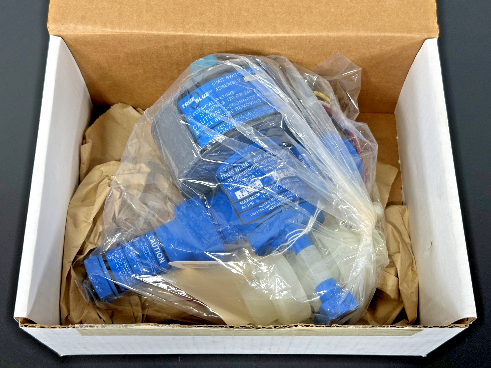 Plast O Matic ABVS050VT PP SW 1/2in Pneumatic Ball Valve Limit Switch Open Box0