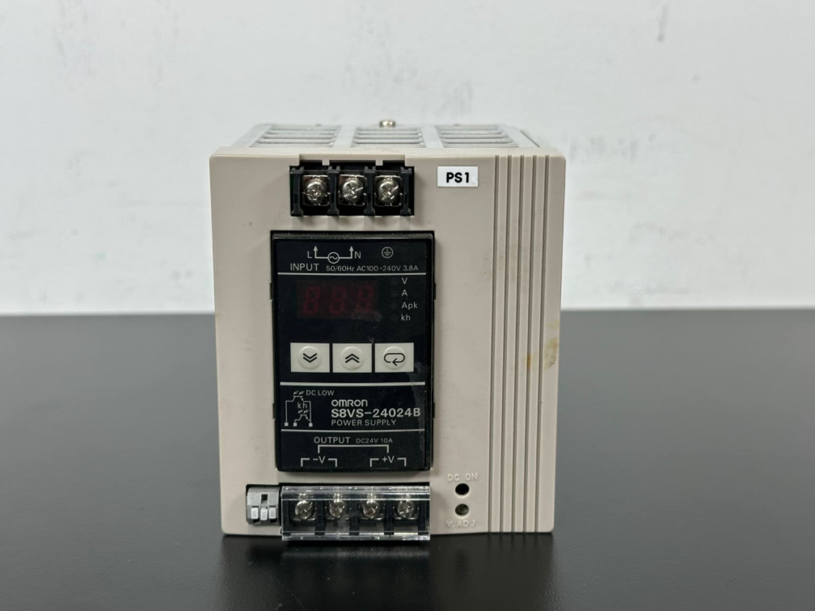 Omron S8VS 24024B DIN Rail Switching Power Supply 24V DC 10A Used1