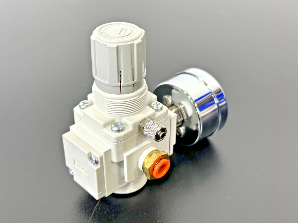 SMC 10 AR20 N02BG Z B Pneumatic Air Regulator w/ Pressure Gauge Used Untested1