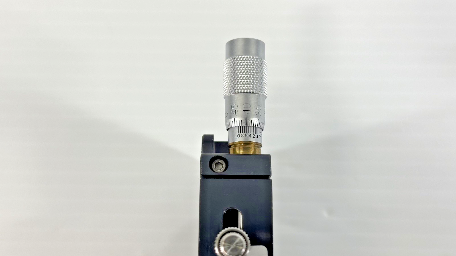 Newport M RS65 65mm Manual Rotation Stage 360° w/ Micrometer Metric6