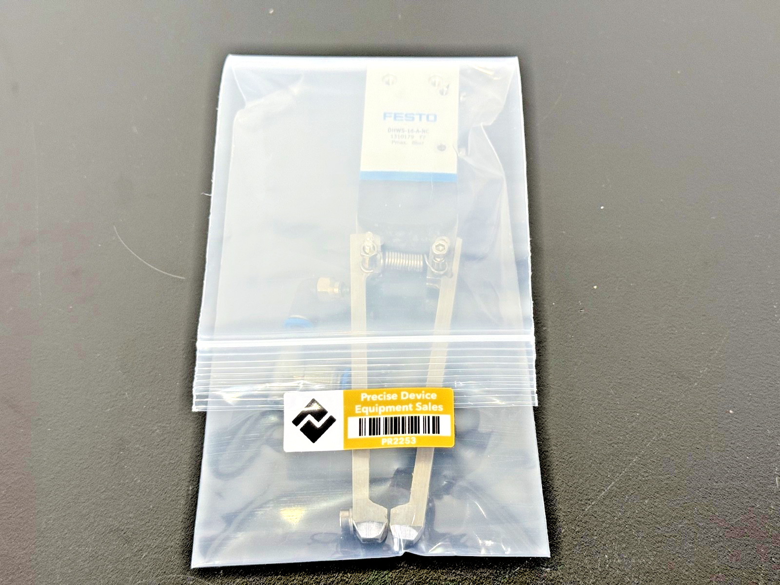 Festo DHWS 16 A NC Pneumatic Parallel Gripper 1310179 8 Bar w/ Fittings5