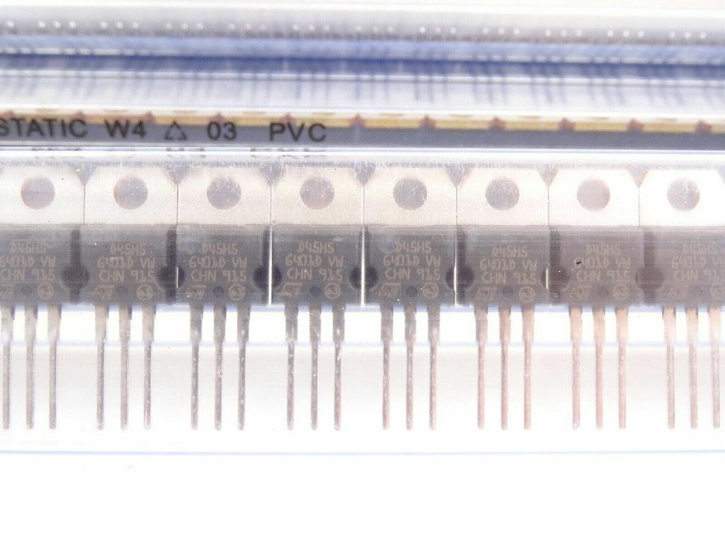 550x] STMicroelectronics Bipolar Transistors   BJT PNP General Purpose D45H51