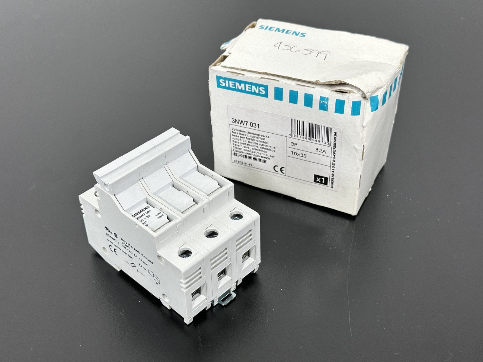 Siemens 3NW7031 3 Pole 32A Fuse Holder 10x38 DIN Rail Mount w/ Box0