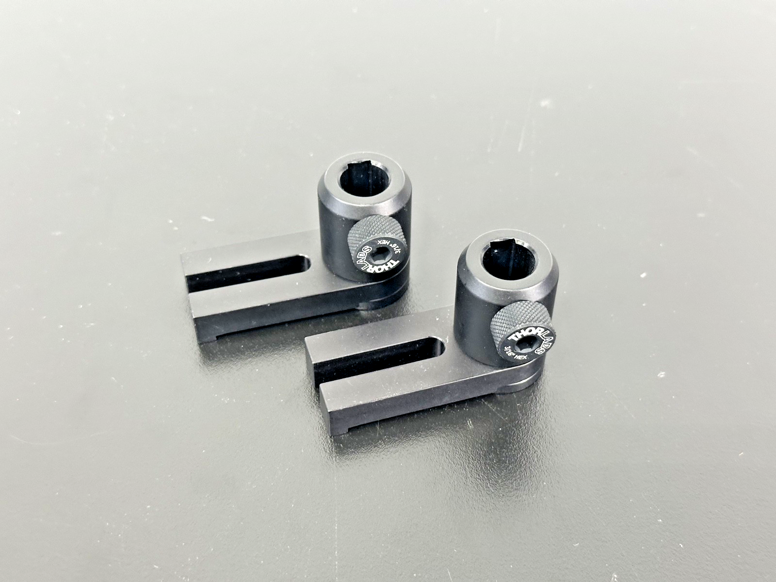 Thorlabs Right Angle Optical Post Holder Clamp Mount 3/16" Hex Lot of 20