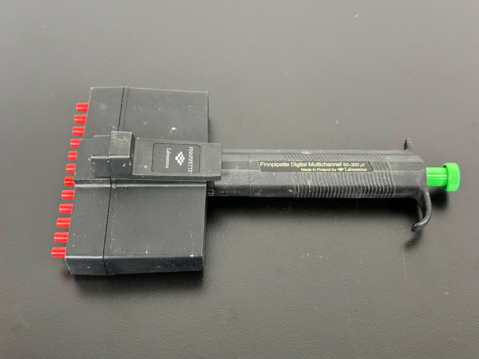 Labsystems Finnpipette Digital Multichannel 50 300uL 12 Channel Pipette0