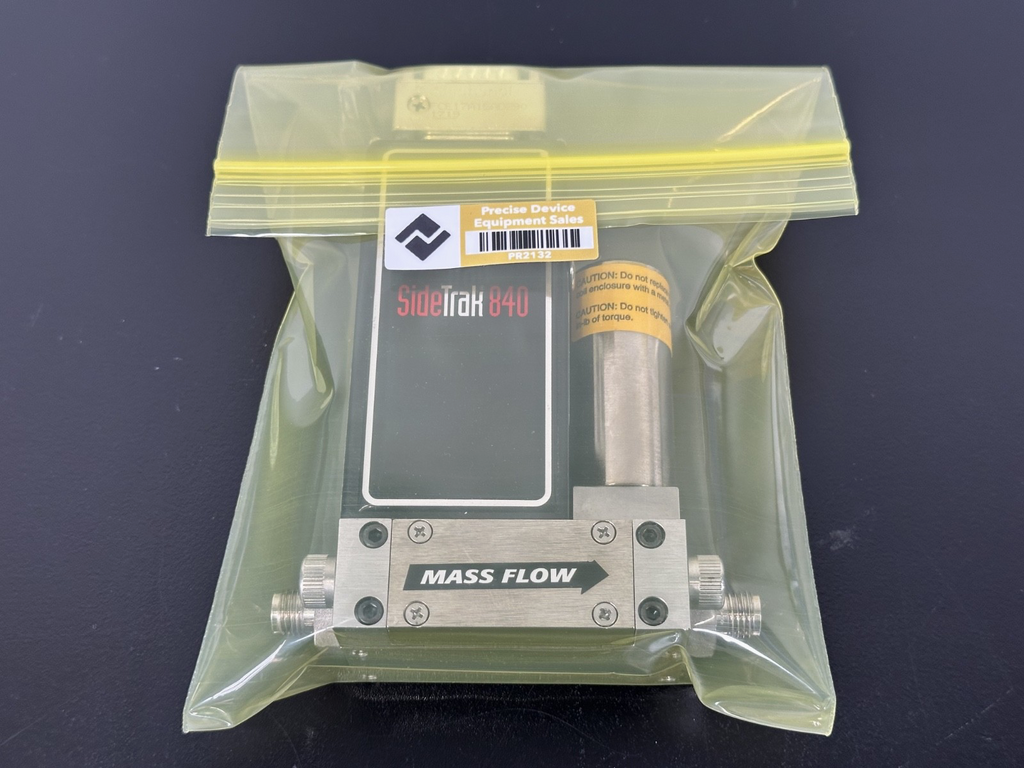 Sierra SideTrak 840 Mass Flow Controller 500 SCCM Oxygen 0 5V4