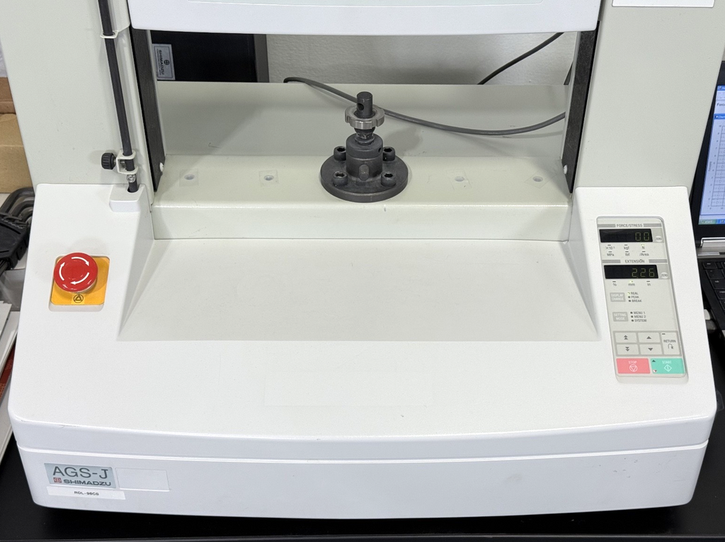SHIMADZU AGS J 10kN Universal Testing Machine Tensiometer W/ Software & Accessor6