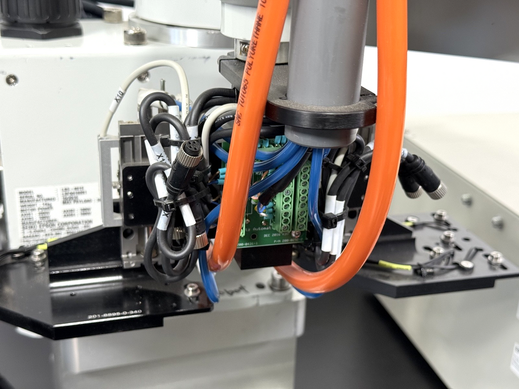 Seiko Epson LS3 401S 4 Axis SCARA Robot w/ RC90 Controller 200–240VAC4