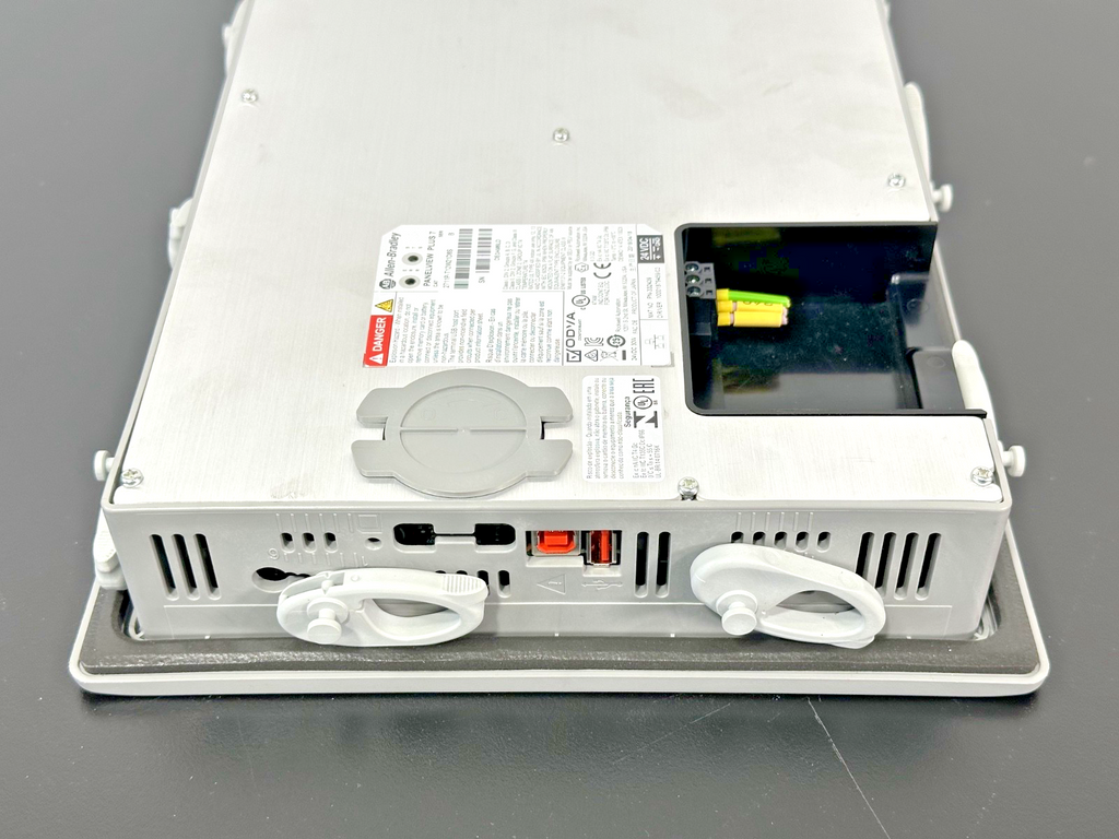 Allen Bradley 2711P T12W21D8S PanelView Plus 7 12" Touch HMI Terminal Used5