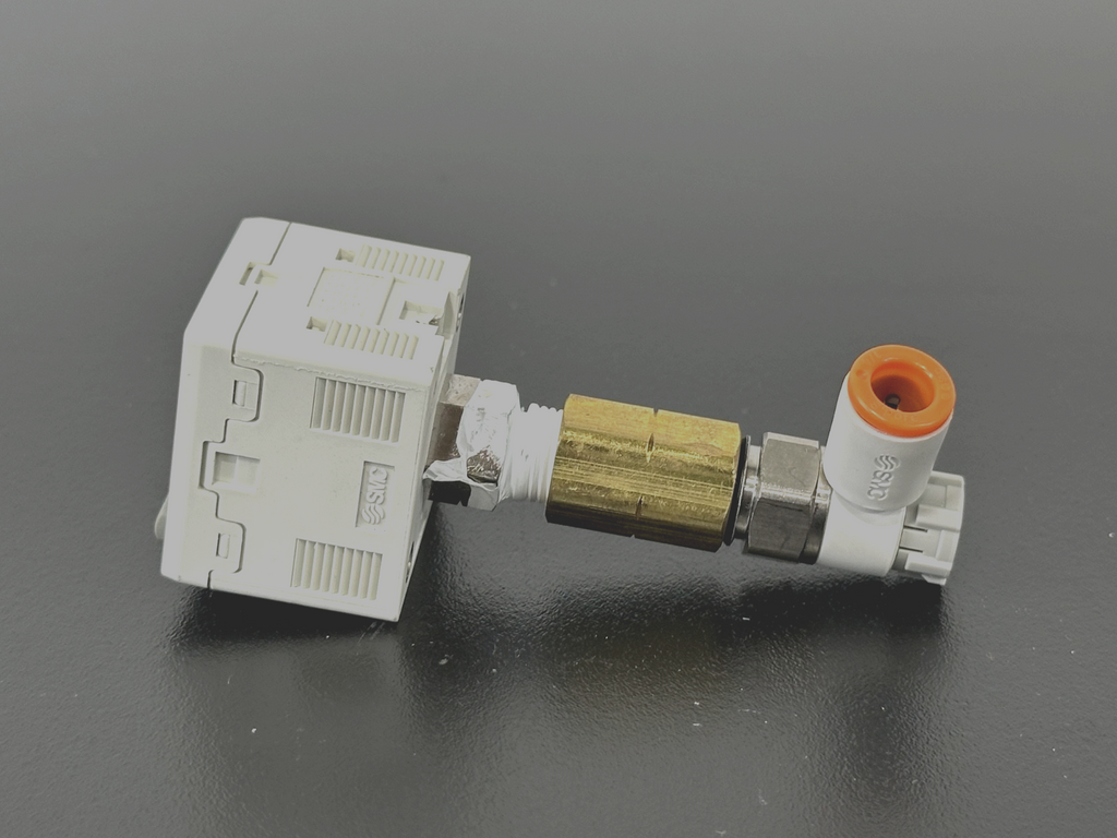 SMC ZSE30A N01 P Digital Pressure Switch Sensor w/ Pneumatic Fitting1