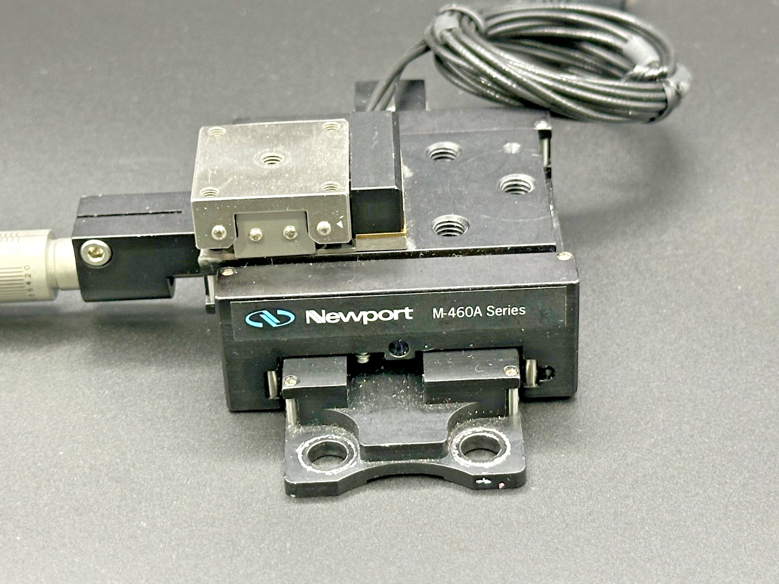 Newport M-460A Series Linear Stage w/ AG-LS25 Piezo Stage & Micrometer1