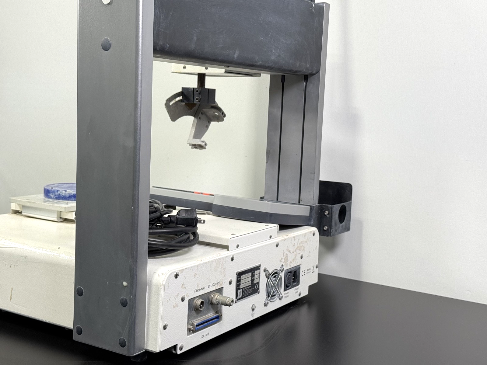 I&J Fisnar Inc IJ7300R LF Benchtop Dispensing Robot System7