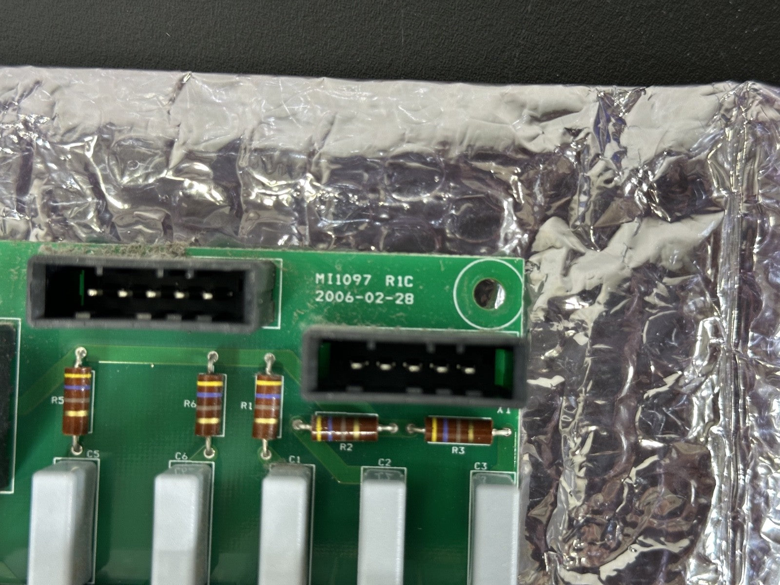µ data MI1097 R1C Relay Control PCB Circuit Board Assembly3