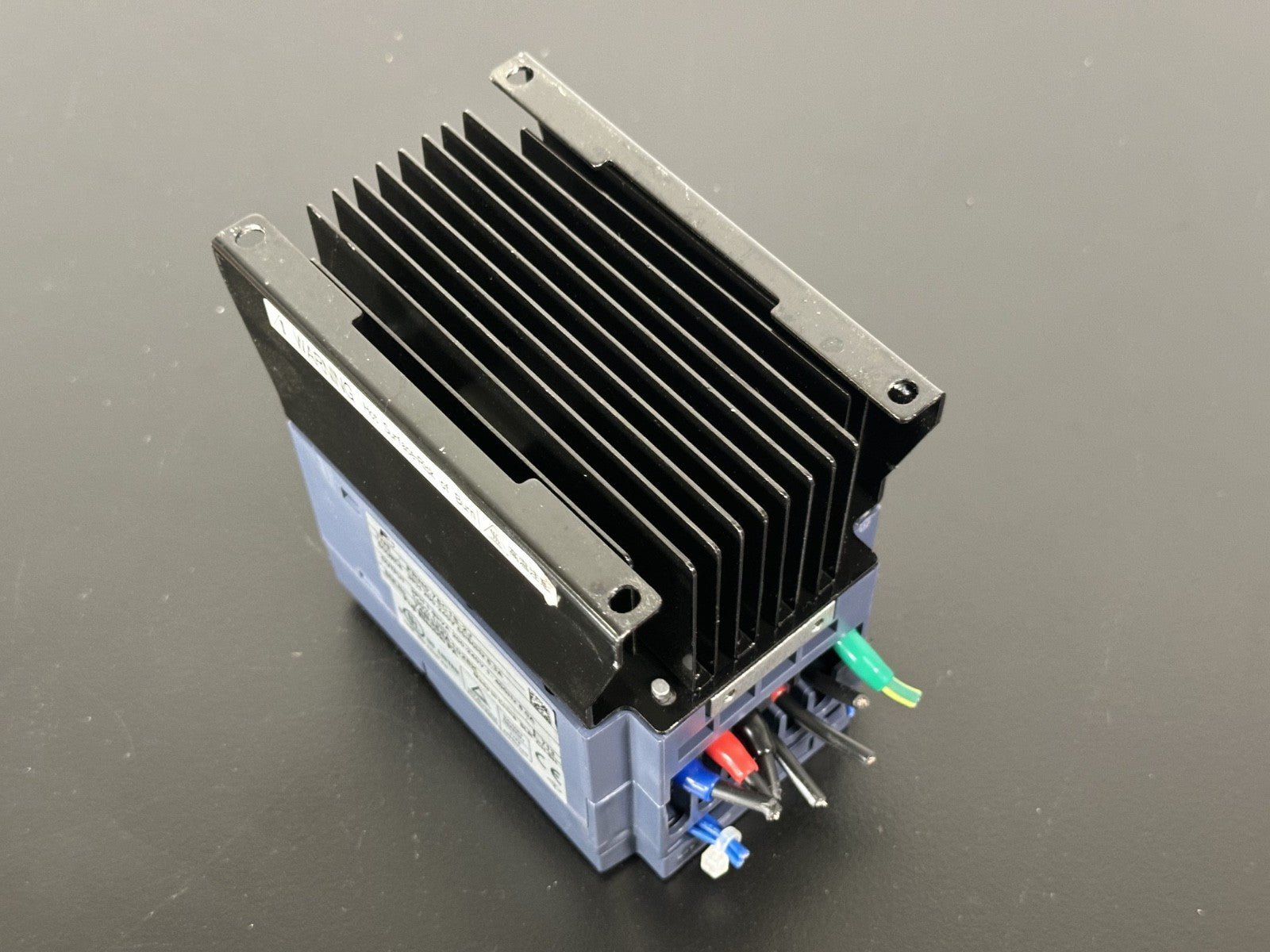 FUJI ELECTRIC FRN0.75C1S 2J Drive3