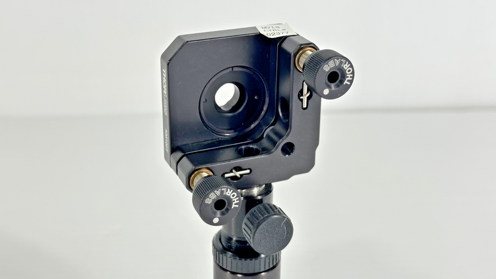 Newport M VPT 3 Thorlabs KM100T Optical Positioning Mount Assembly3