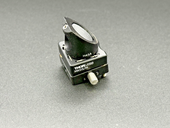 Thorlabs MK05/M Mirror Mount w/ H45A | Used Part Accessory Component0