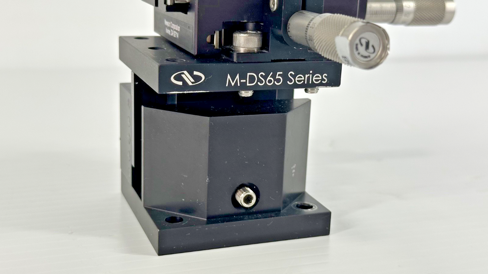 Newport M 460A M DS65 Manual Multi Axis Precision Positioning Stage4