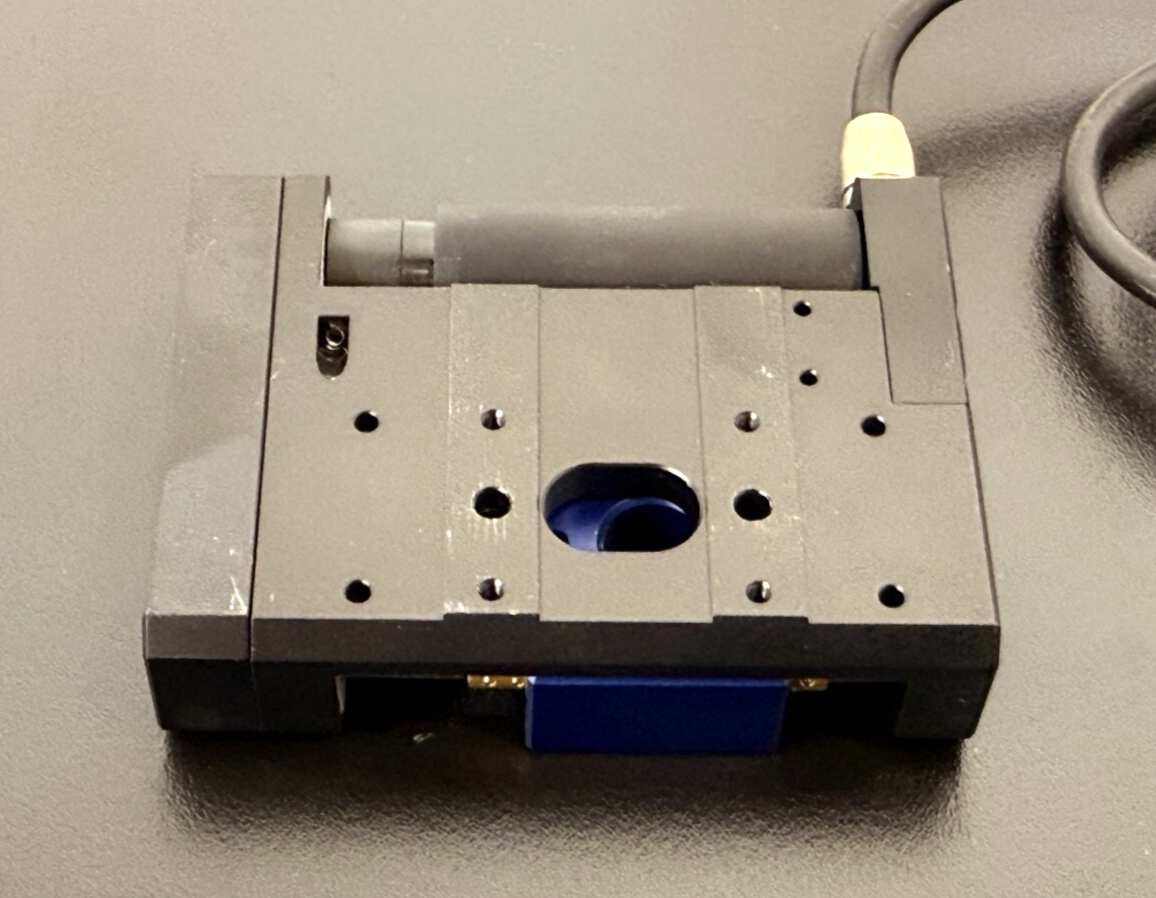 Physik Instrumente M 122.2DD1 Microtranslation Stage4