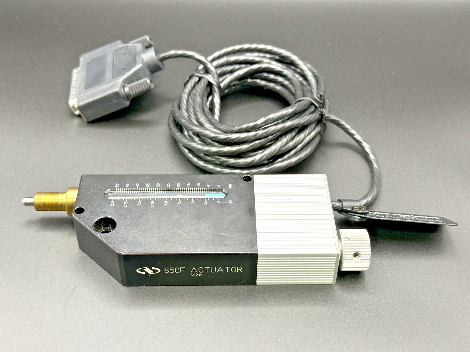 Newport 850F Motorized Precision Linear Actuator 50mm Travel Cable1