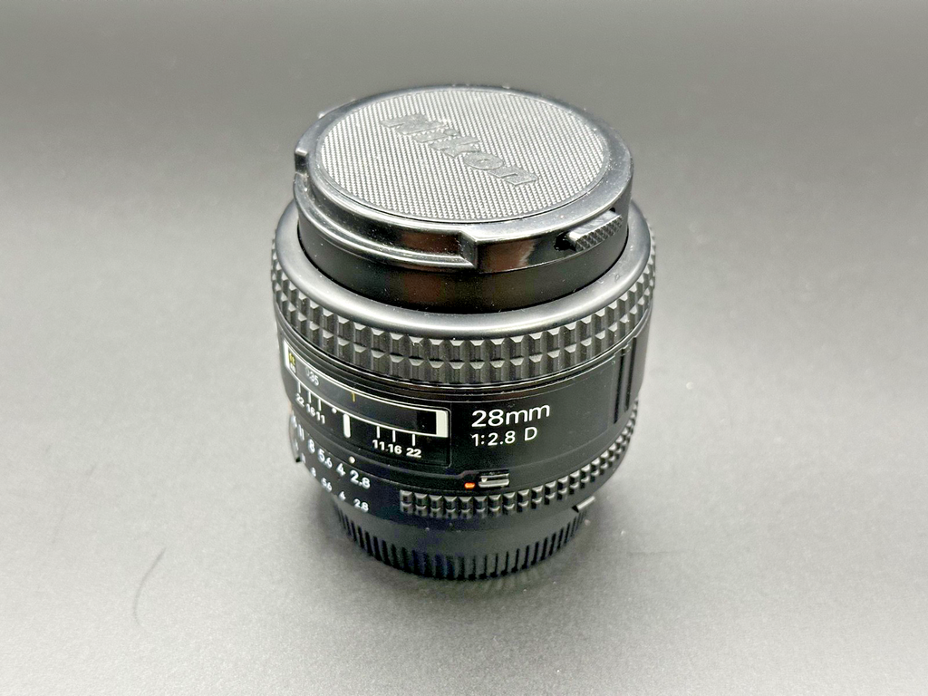 Nikon AF NIKKOR 28mm f/2.8D Camera Lens with Front & Rear Caps1