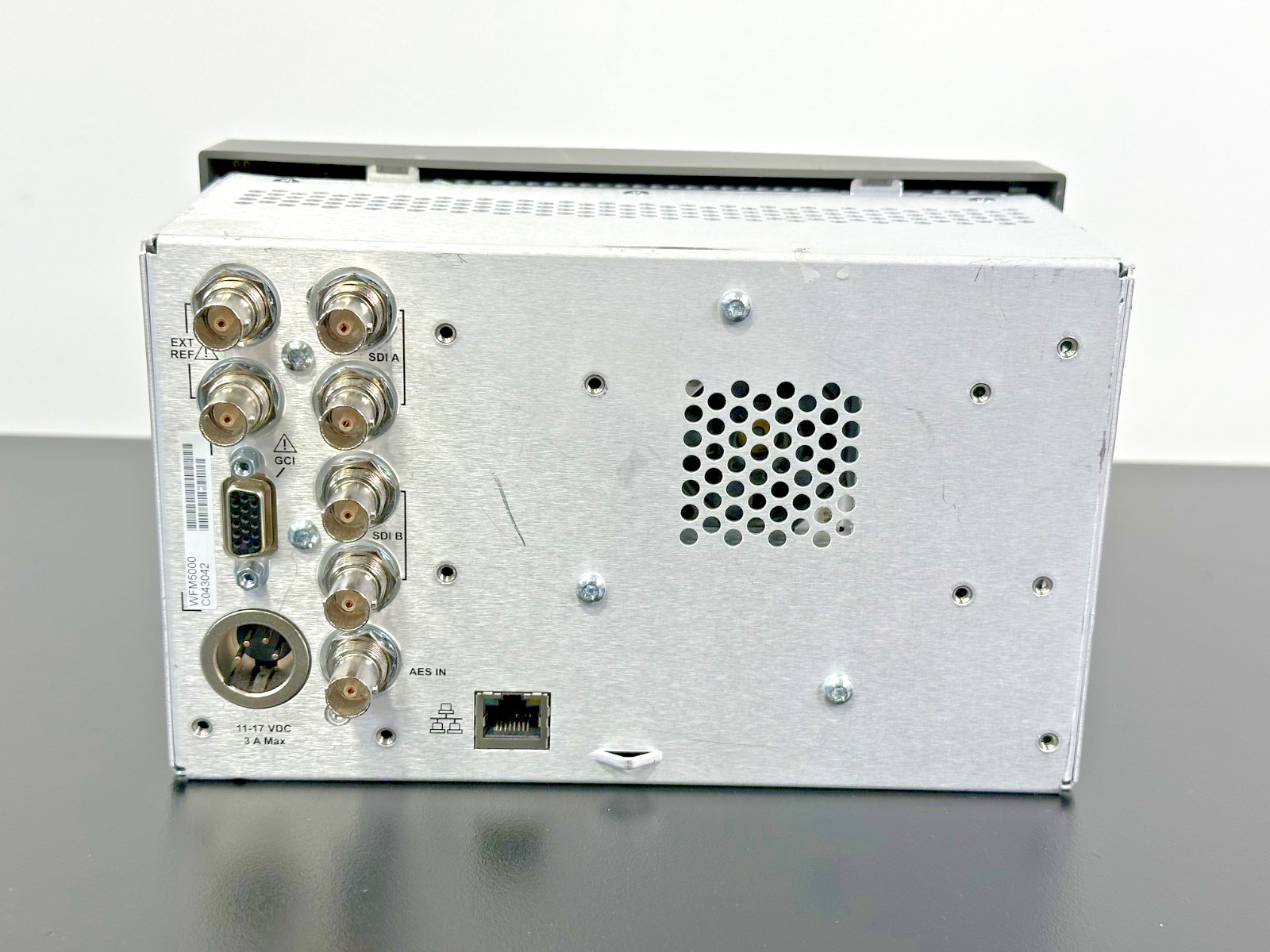 Tektronix WFM 5000 Waveform Monitor SDI Video Audio Analyzer WFM50002