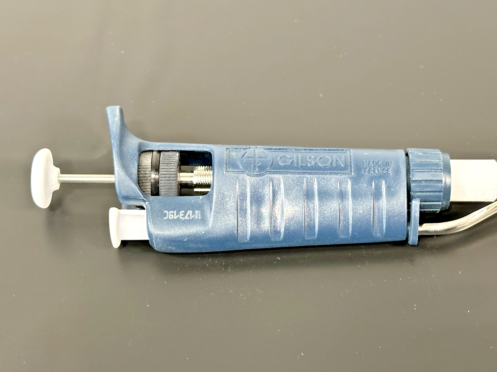 Gilson P2 Adjustable Micropipette 0.2 2µL Single Channel Pipettor2
