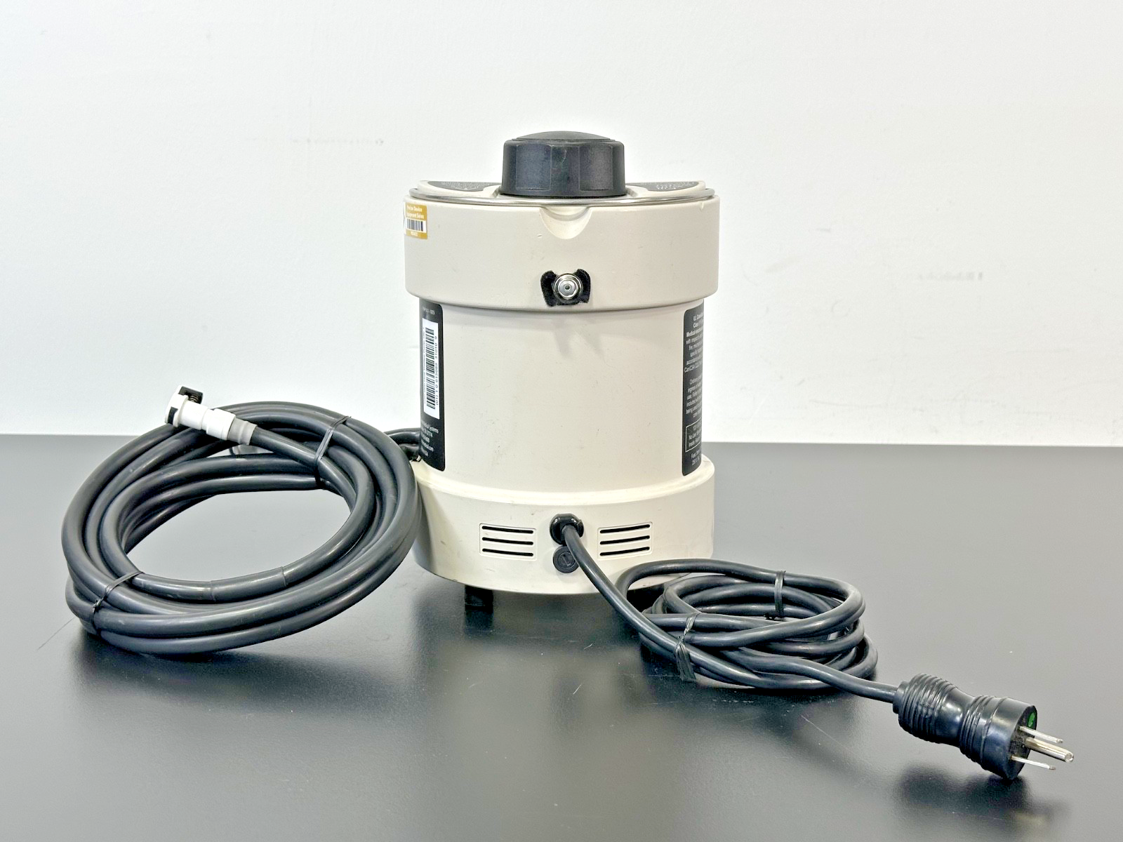 Adroit Medical HTP 1500 Heat Therapy Pump w/ Hose Assembly Powers On2
