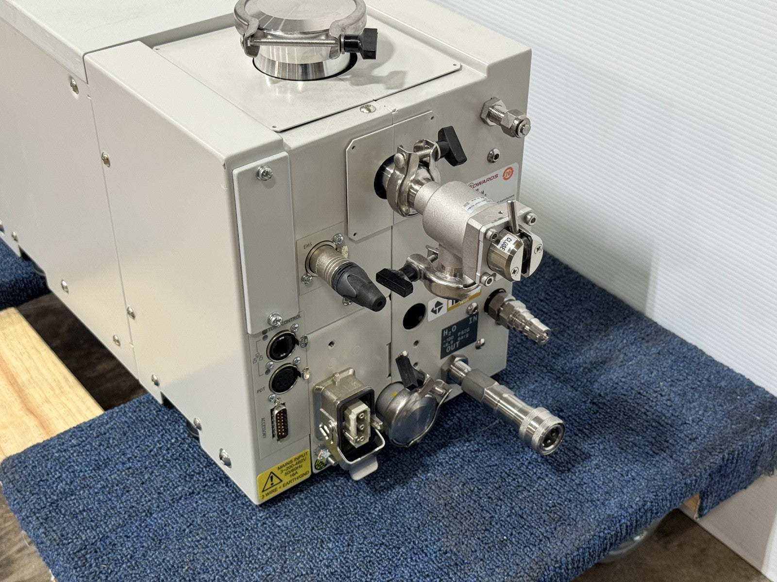 Edwards IXL 120N Dry Vacuum Pump Module IXL120 (Missing Front Cover)2