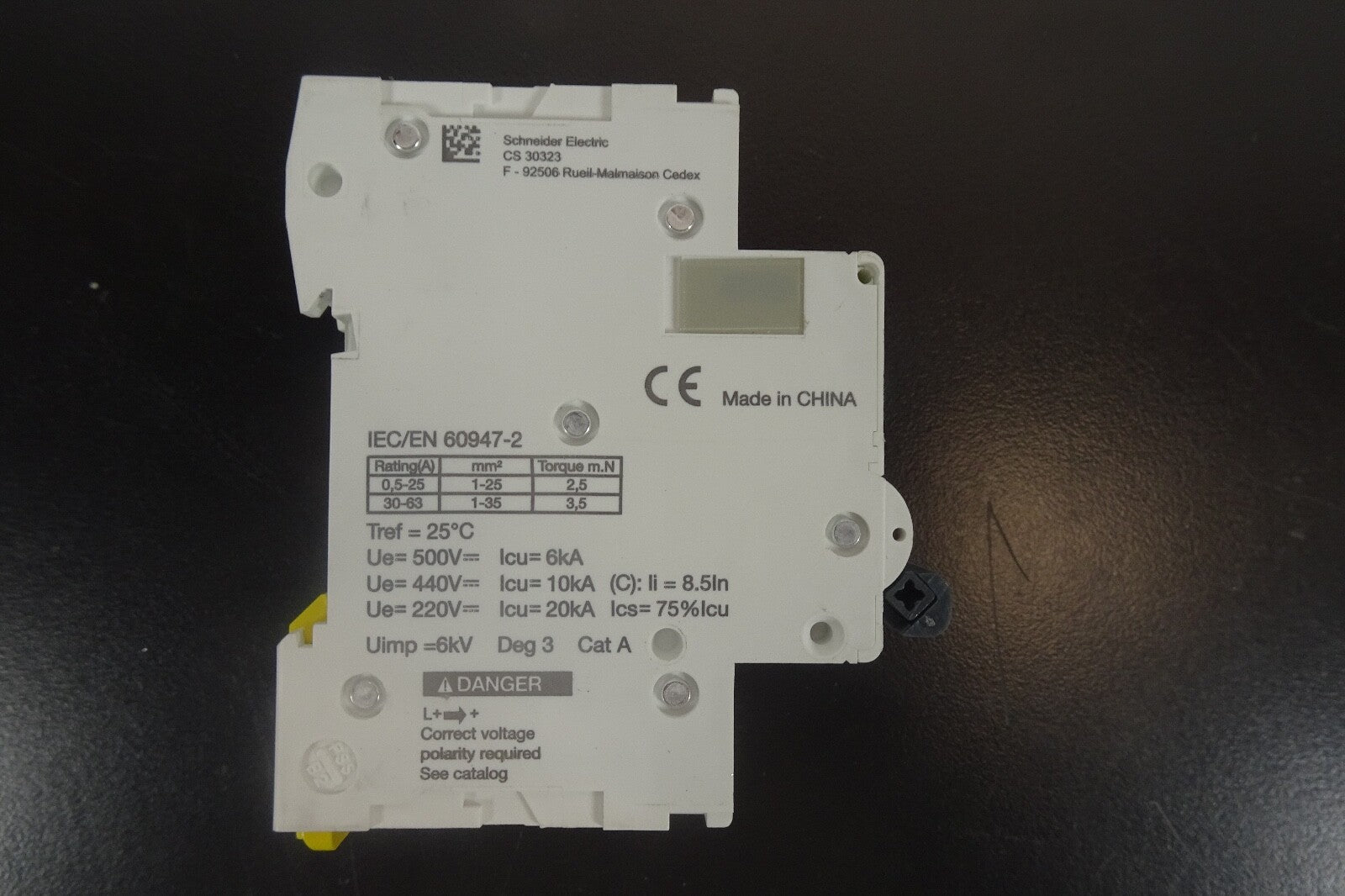 SCHNEIDER ELECTRIC circuit breaker C60H DC C 4A2