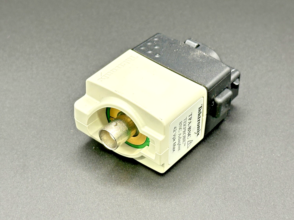 Tektronix TPA BNC TekVPI to TekProbe BNC Interface Adapter 42 Vpk Max1
