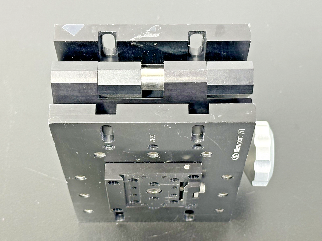 Mixed Newport 271 Dual Lab Jack Assembly w/ Thorlabs XT66P2 Stage3