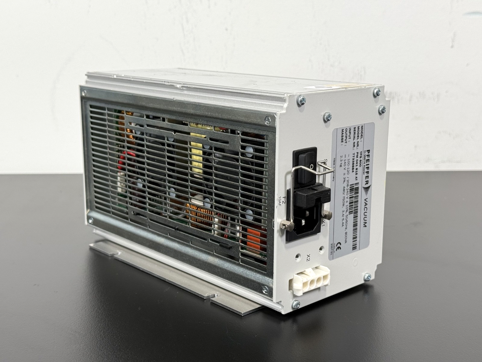 Pfeiffer Vacuum TPS 600 Turbo Pump Power Supply Controller PM041815AT0