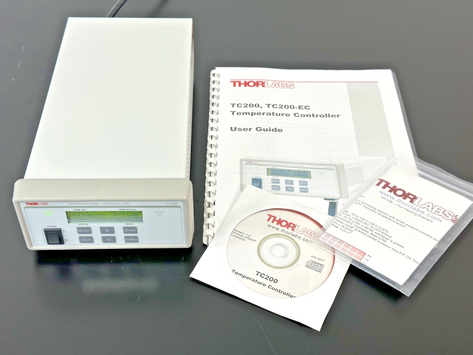 Thorlabs TC200 Temperature Controller w/ User Guide Software Disc Working0