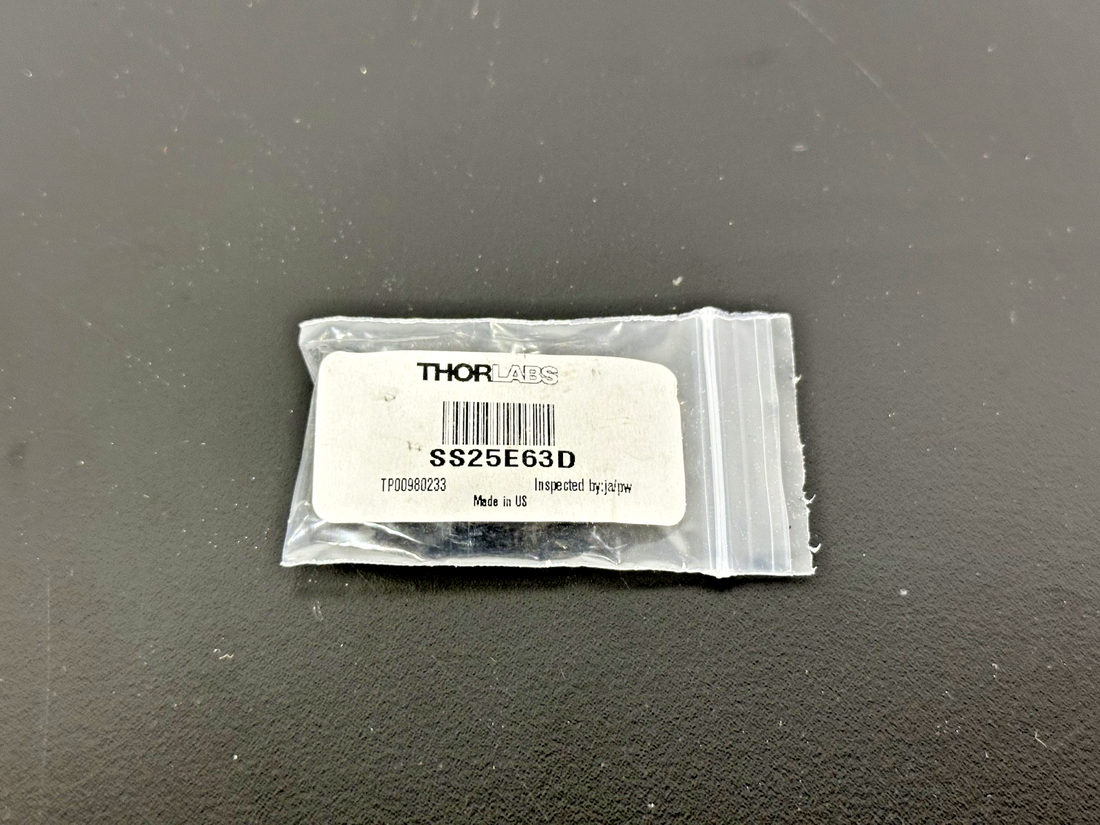 Thorlabs SS25E63D 1/4 20 Double Ended Stainless Setscrews 5/8" Lot of 6 New0