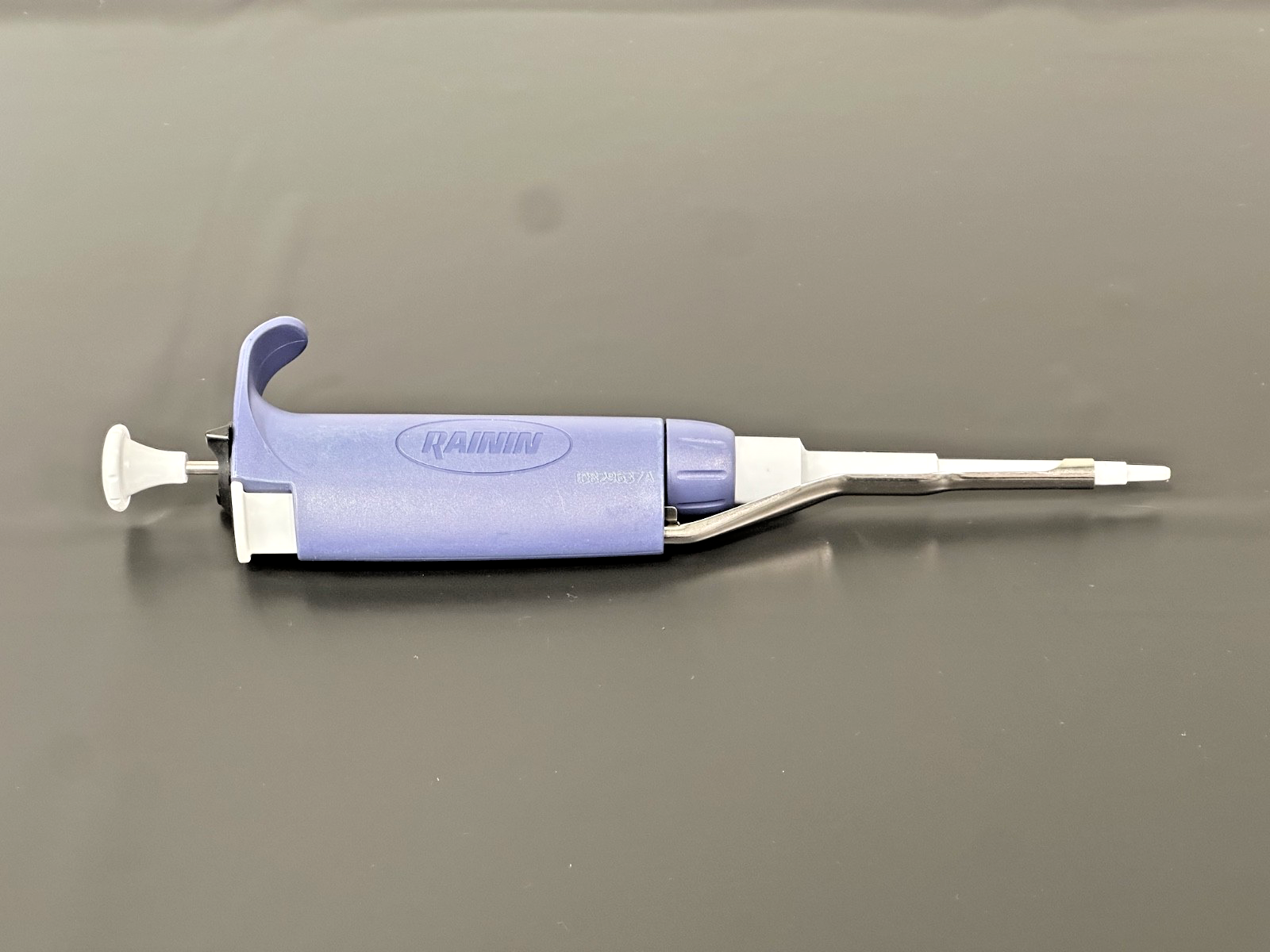 Rainin L 20  Adjustable Single 2 20µL Channel Micropipette Pipettor0