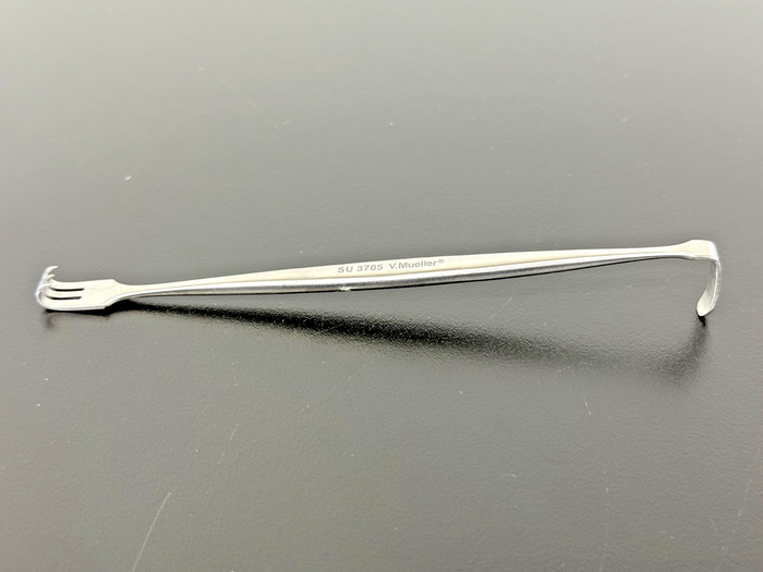 V. Mueller SU3785 Senn 6 1/4" Sharp Double Ended Stainless Retractor
