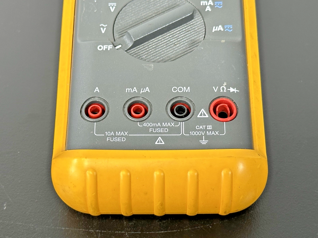Fluke 87 True RMS Digital Multimeter CAT III 1000V with Yellow Holster Untested2