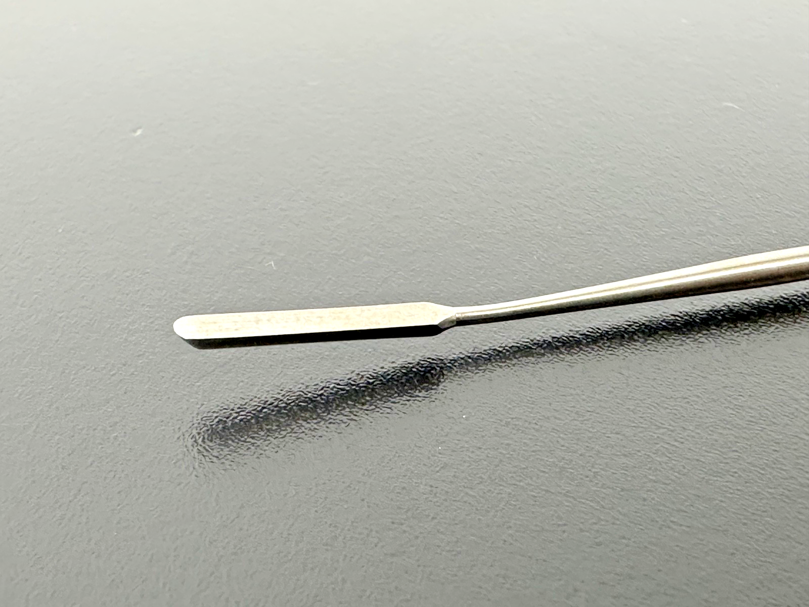Aesculap MA146R Lempert Elevator Slight Angled 3mm 172mm Germany1