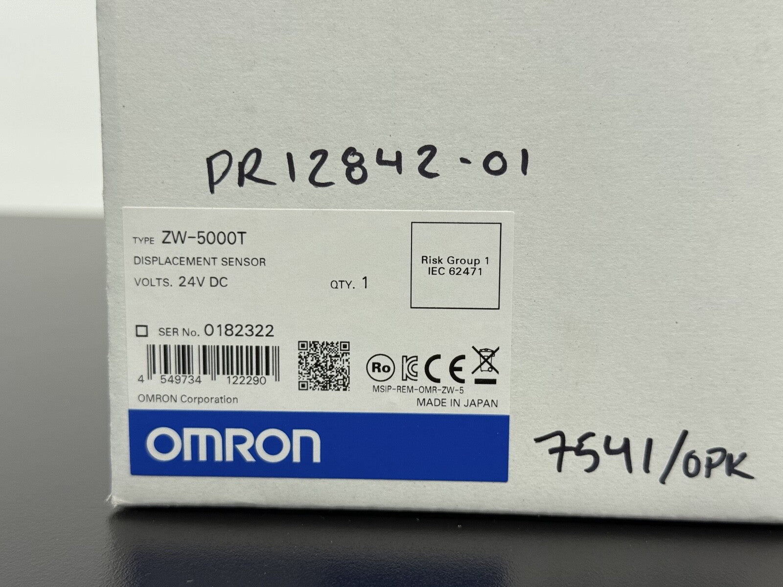 OMRON ZW 5000T DISPLACEMENT SENSOR2