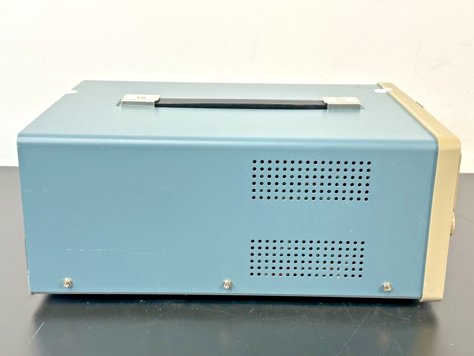 Tektronix PS280 Triple Output DC Power Supply 0 30V 2A Working3