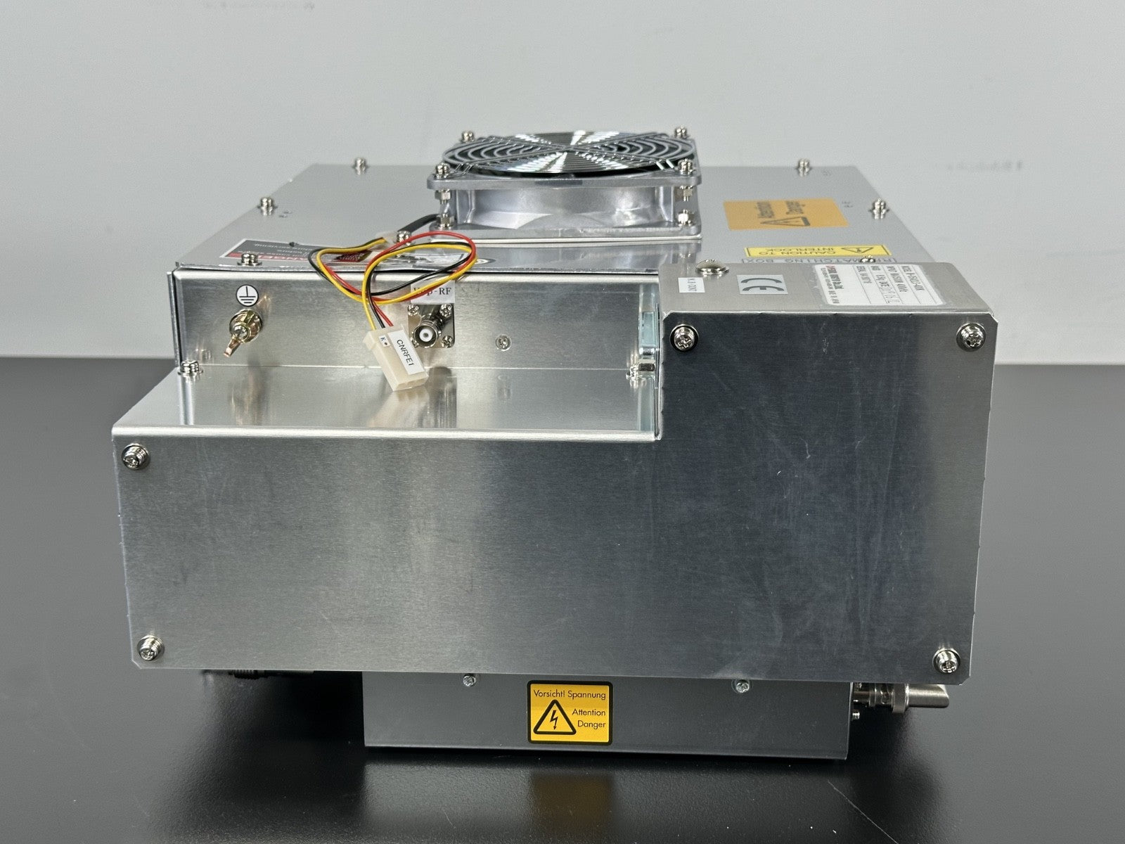 Pearl Kogyo M 05A2LS 400K 400kHz RF Matching Box Network 500W2