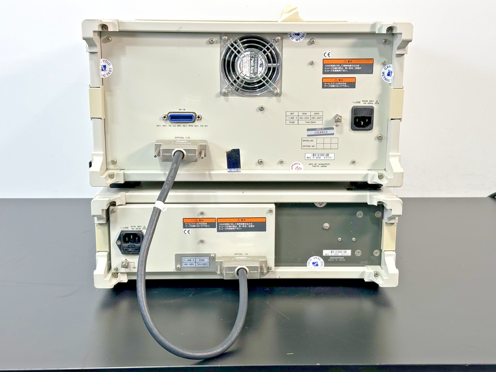 Advantest Q8347 Optical Spectrum Analyzer 350–1750nm 2 Piece System Working4
