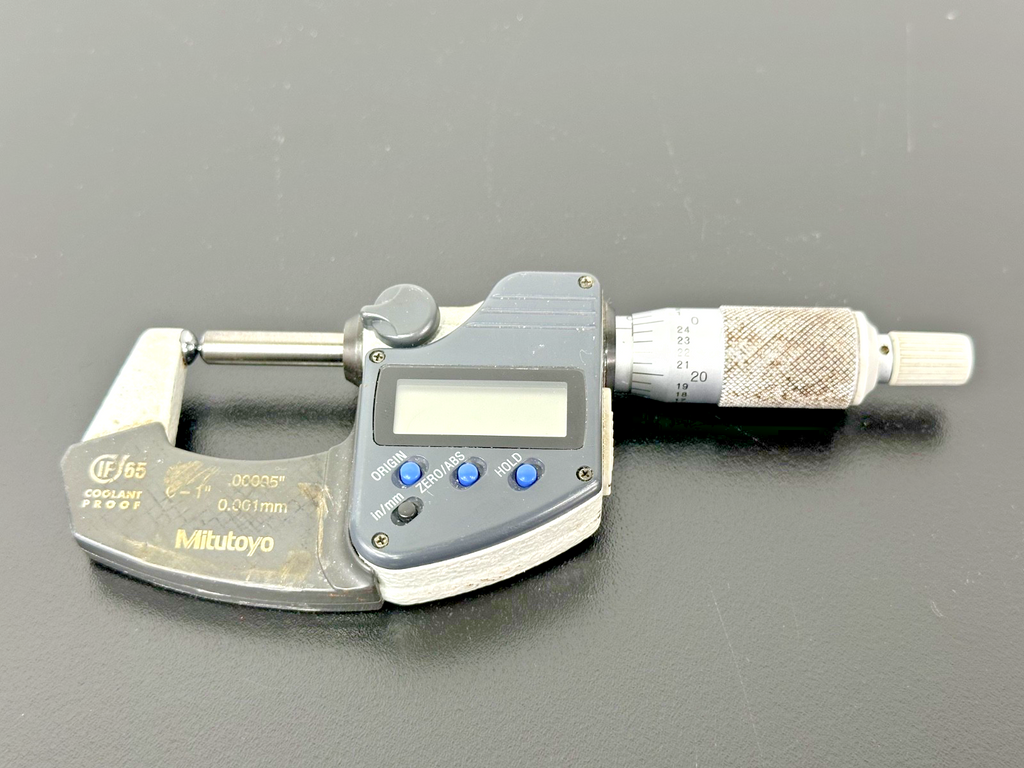 Mitutoyo 395 371 Digital Micrometer 0 1" IP65 Used Untested0