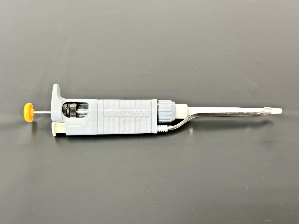 Denville Adjustable Micropipette 20 200µL Single Channel Pipettor0